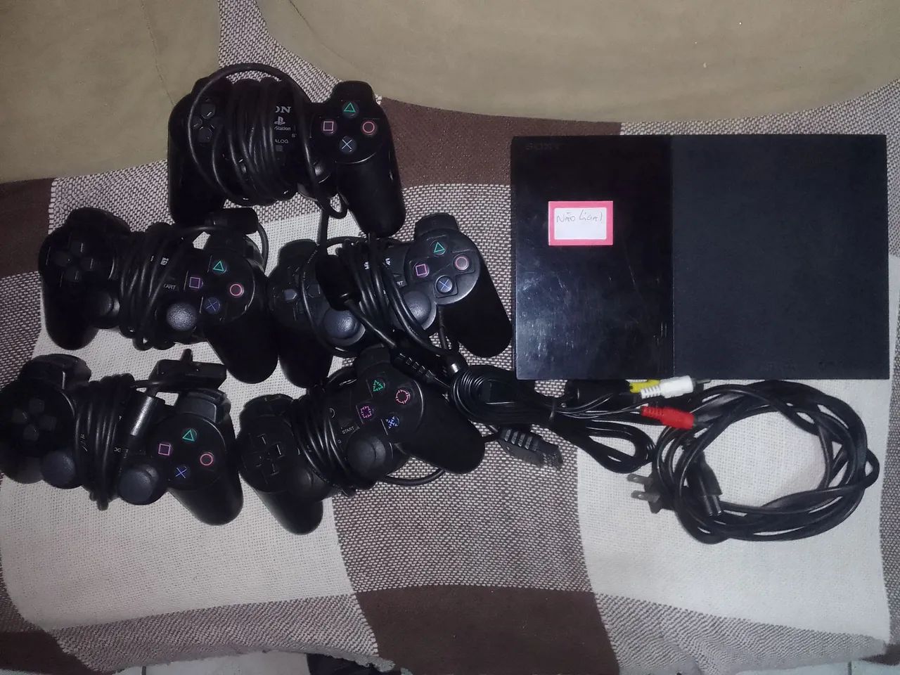 Ps2 ruim + controles ruim + cabos bom