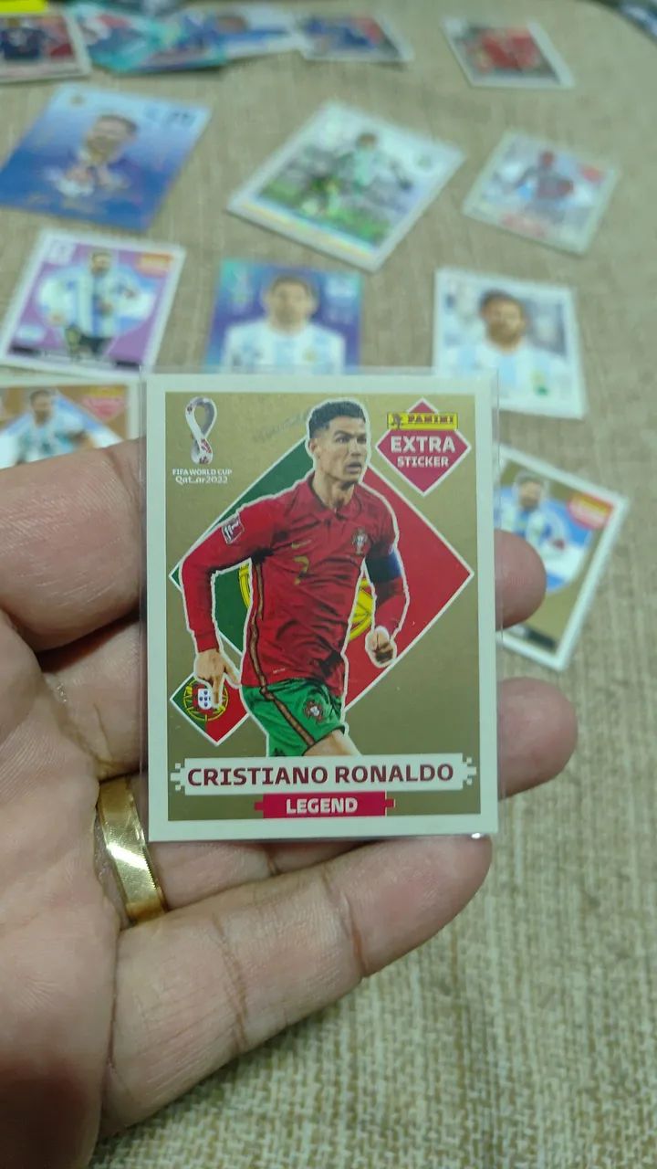 Figurinha legendes extra ticket cr7 ouro 2022 sleve e acrílico 