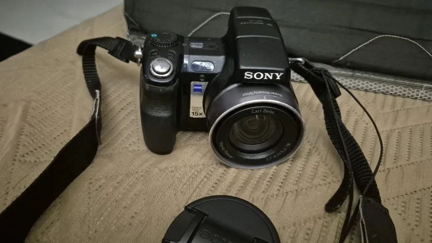 Sony Cyber-shot DSC-H9 + 3 baterias + bolsa - Pronta para uso! Aceito cartão! - Foto 2