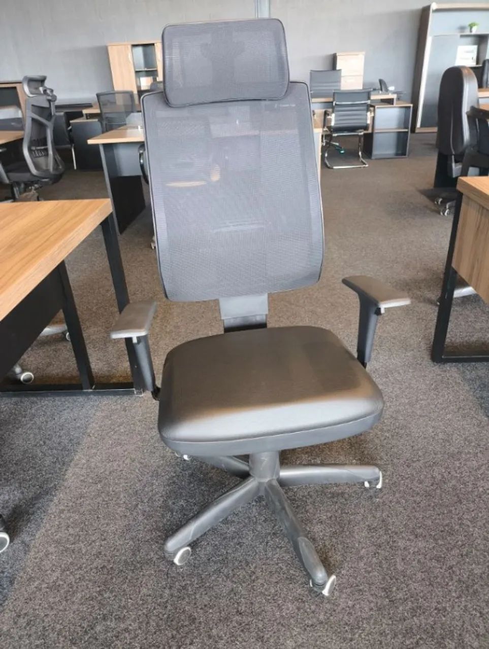 Cadeira de Presidente Brizza Back System (ENTREGAS EM ATÉ 24h)