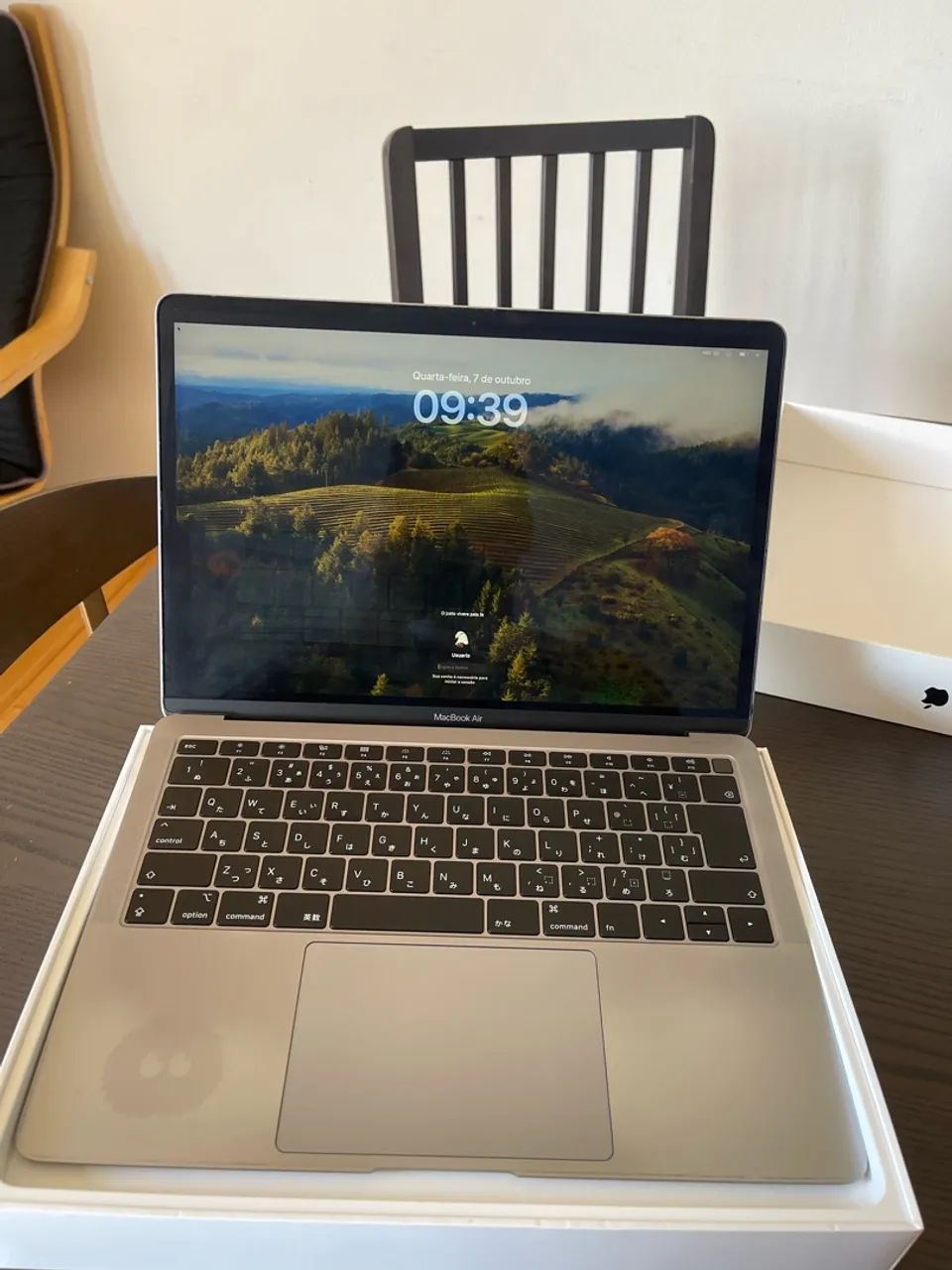 【美品】MacBook Air 2018 i5/8GB/256GB_SLV MacBook Air 2018 - i5 - 8gb - Notebooks - Pituaçu, Salvador