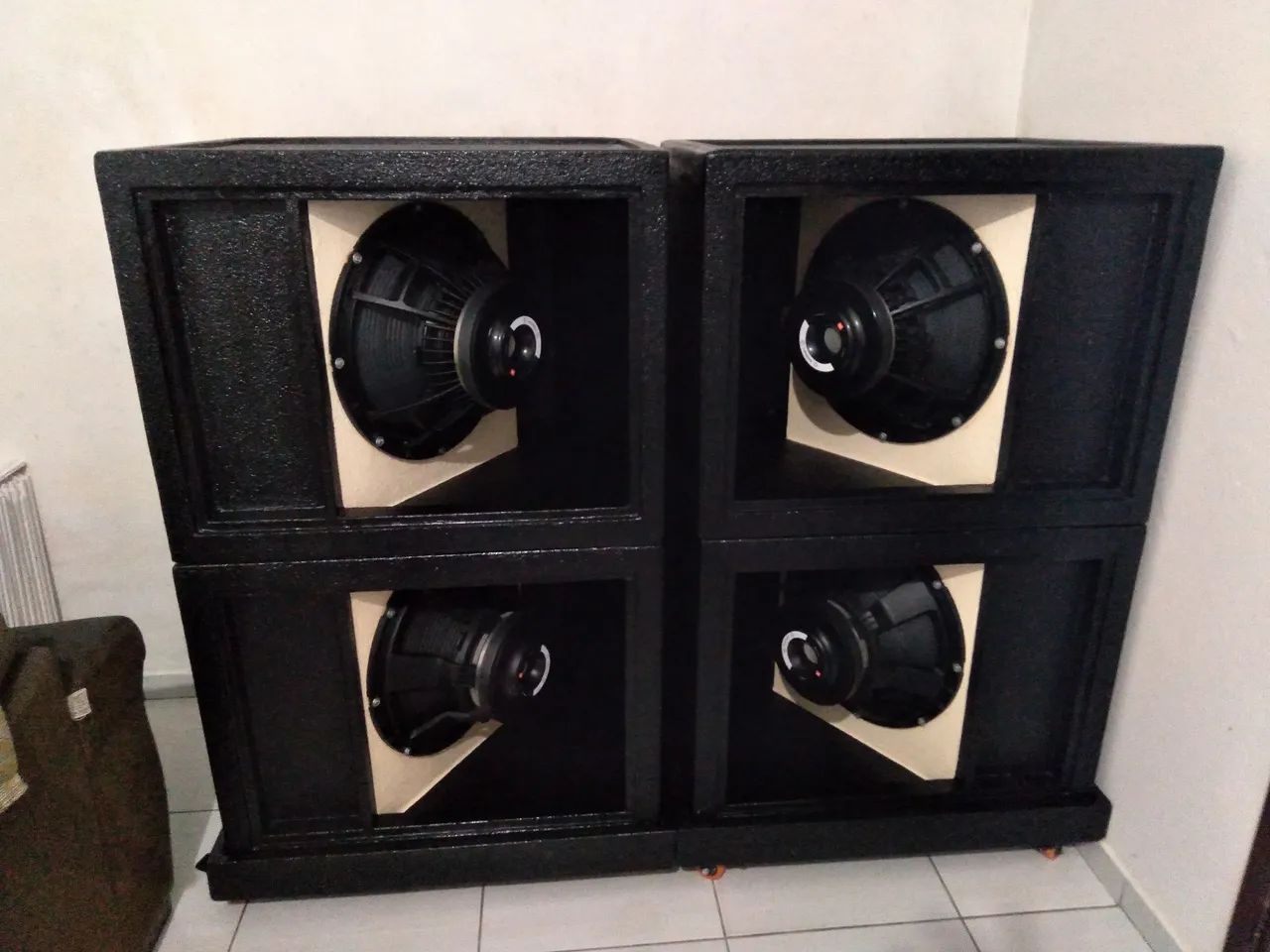 Vendo 4 caixas de Som sub 18. - Foto 4