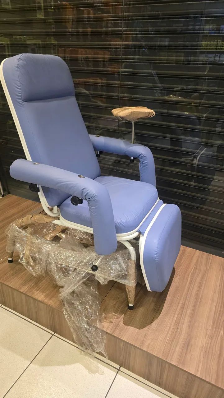 Poltrona hospitalar NOVA
