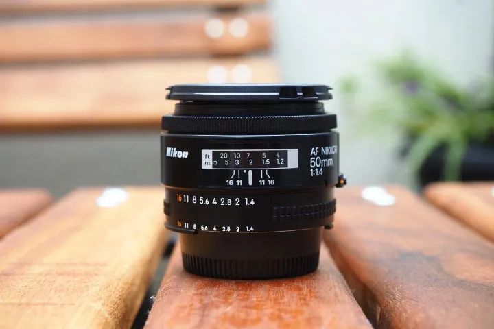 Lente Nikon AF Nikkor 50mm f/1.4 - Objetiva
