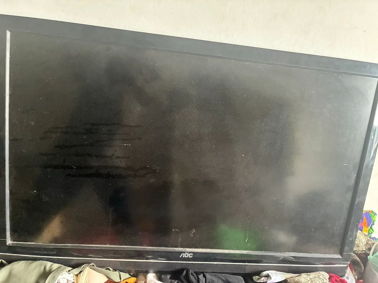 Televisão com tela ruim  aceito ofertas - Foto 3