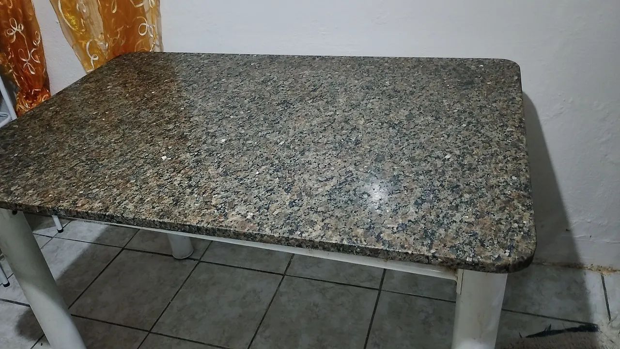 Tampo de mesa em mármore $250,00