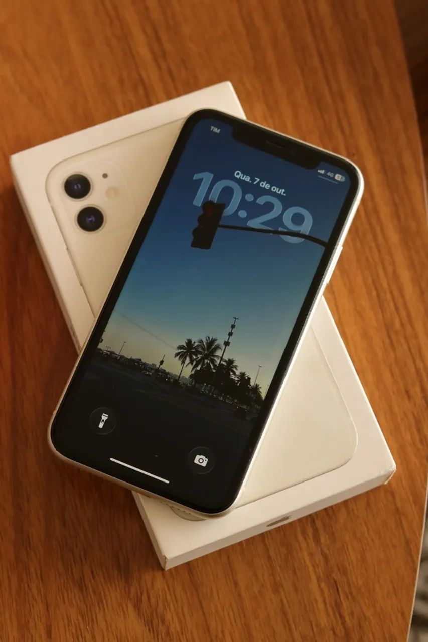 iPhone 11 64GB  - Foto 2