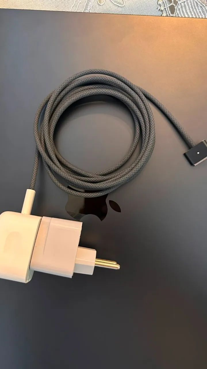 MacBook Air de 13 polegadas: Chip M5, CPU de 10 núcleos,16 GB ram, 512GB - Meia?no - Foto 4