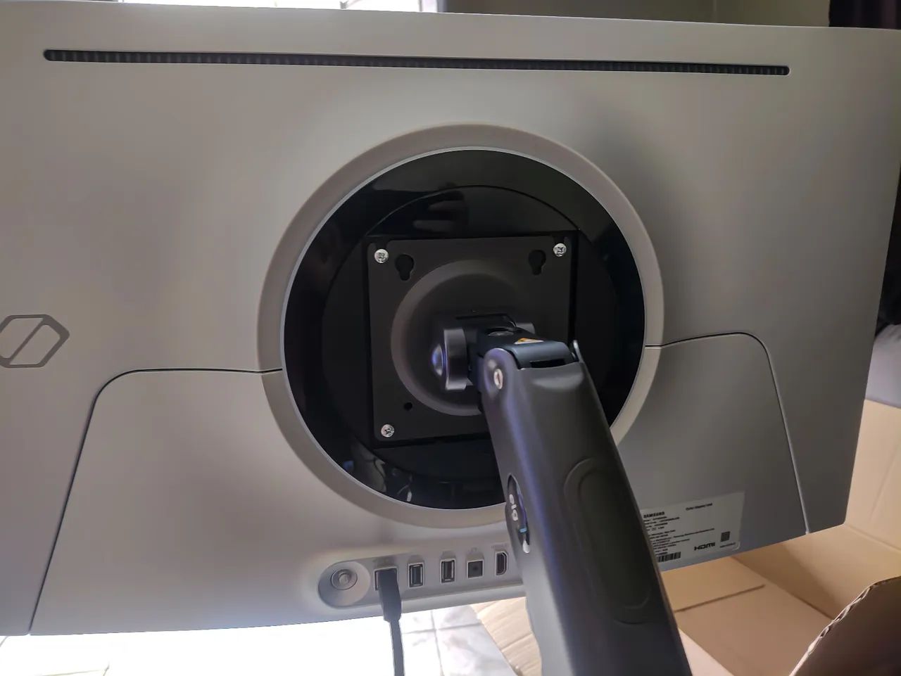 Monitor Samsung OLED G6 360hz + Cabo UpStream - Foto 2