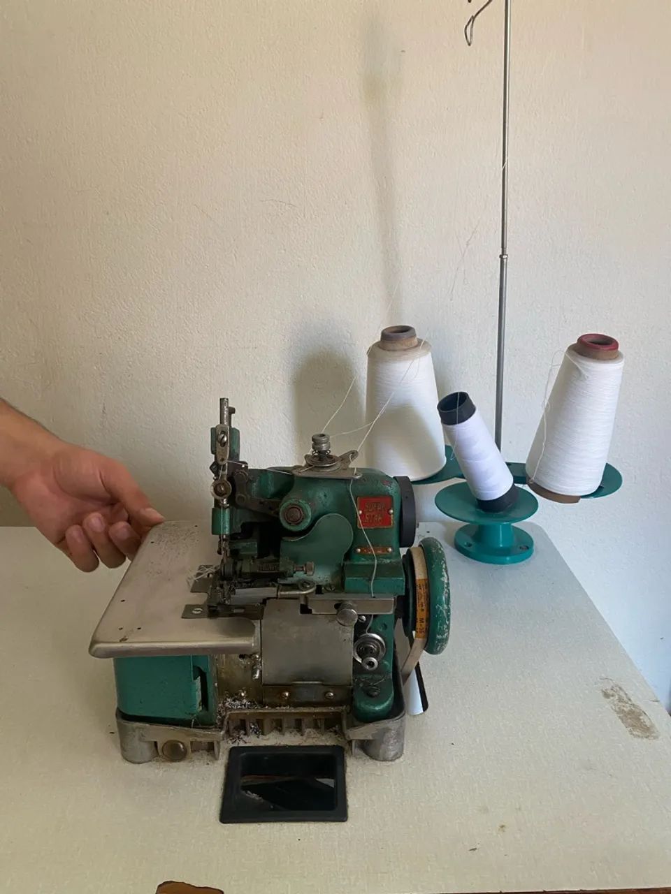 Maquina de costura OVERLOCK - Foto 4