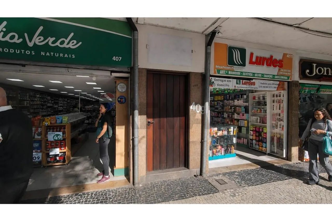 Sobrado/Loja no coração da R do Imperador Centro Petrópolis