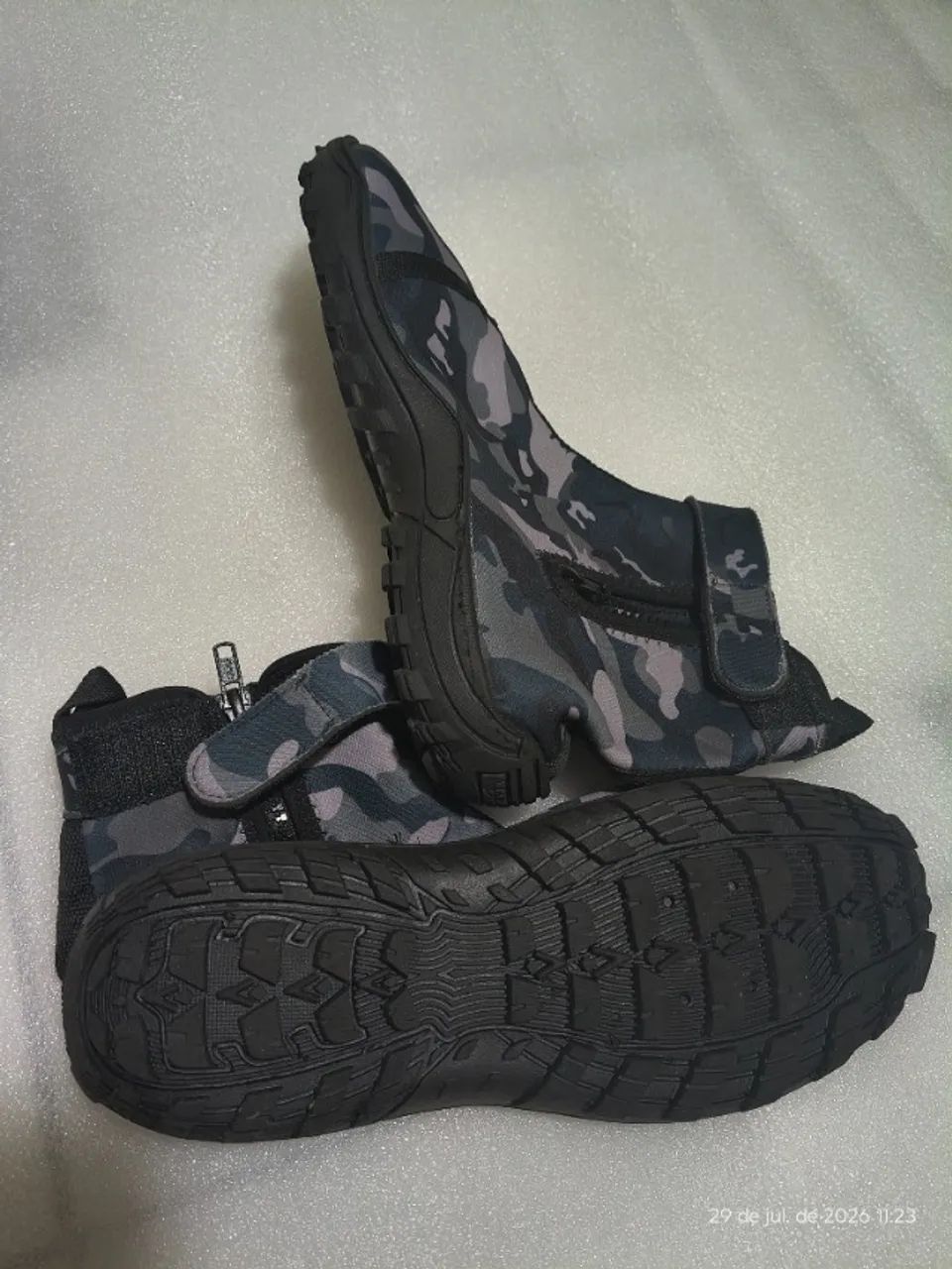 Bota Multiuso Resistente a Água - Foto 2