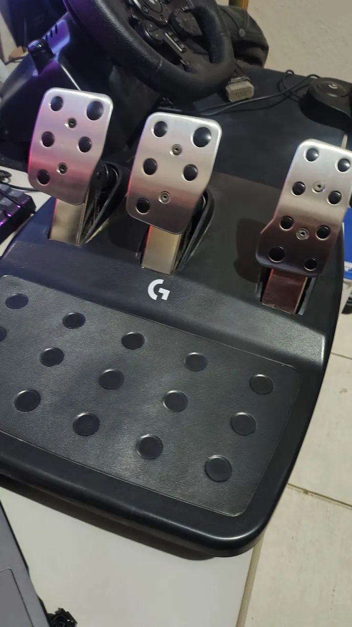 Volante Logitech g923 PC / PS4 / PS5 - Foto 3
