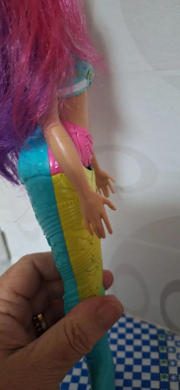 Barbie sereia cabelo duas cores - Foto 3