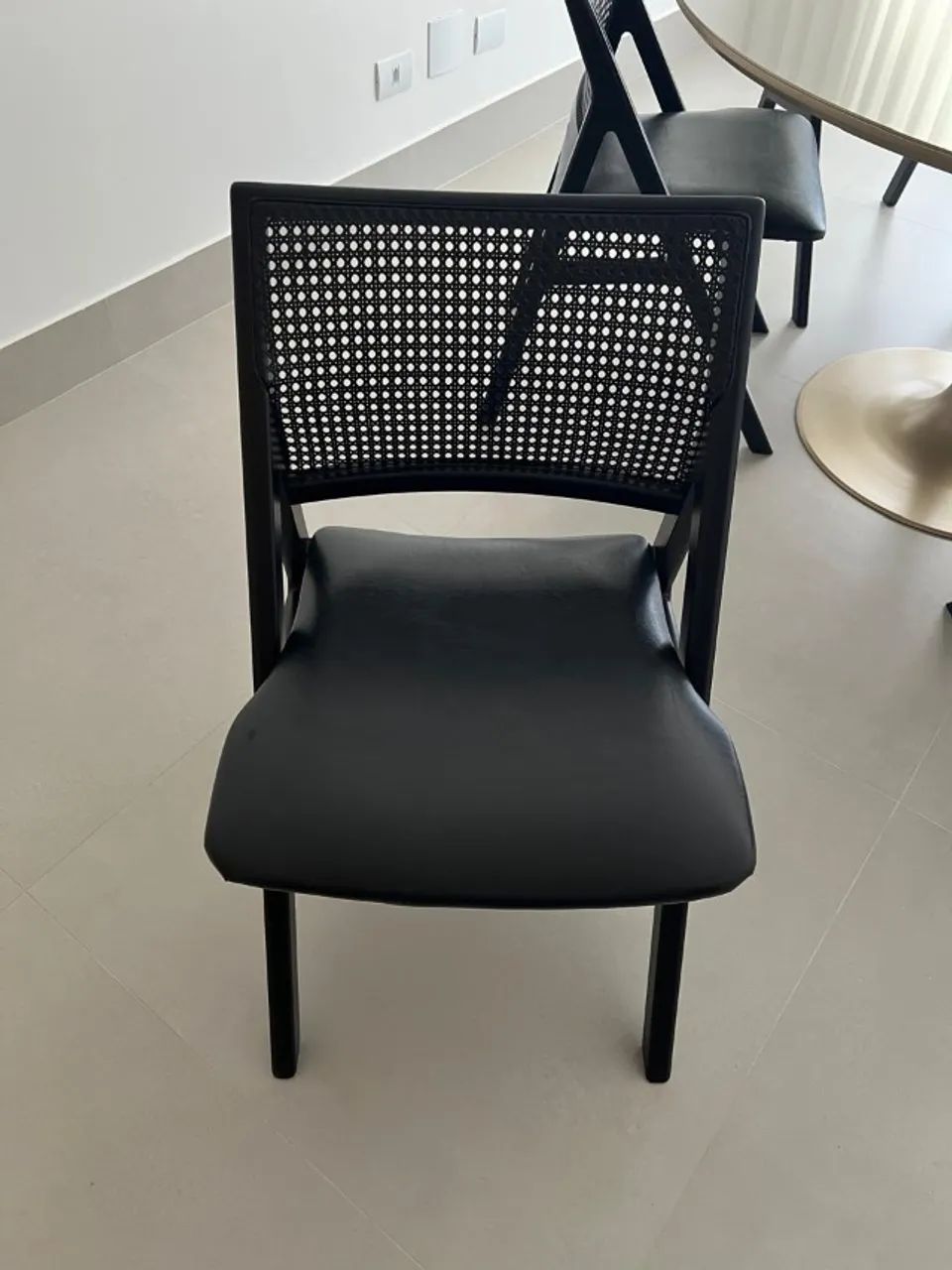 MESA SAARINEN + 6 CADEIRAS ARES ABANO - Foto 4
