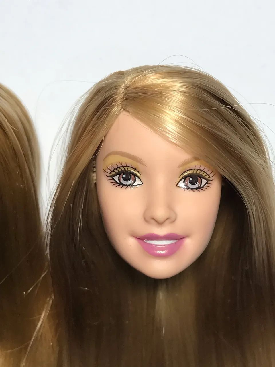 Boneca Barbie Princesa da Ilha - cabeças  - Foto 3