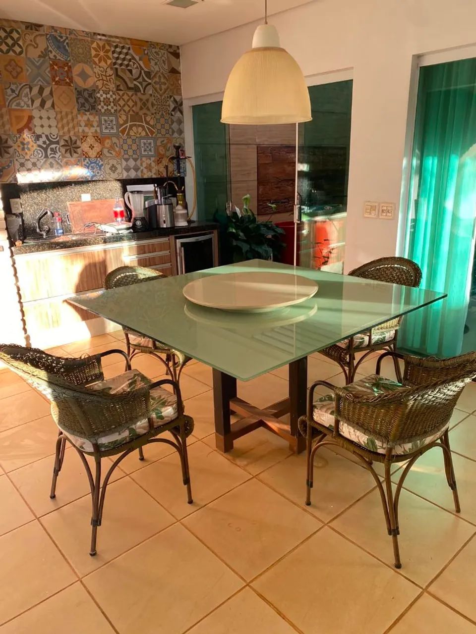 Mesa de Madeira com Tampo de vidro e suporte giratório  - Foto 5