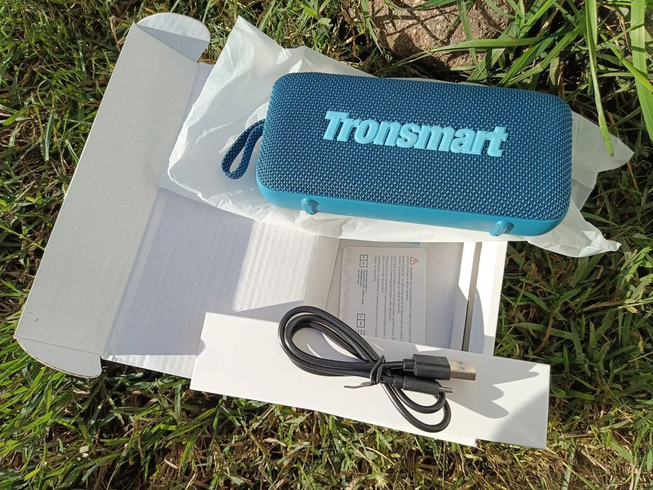 Caixa de Som Bluetooth Tronsmart Trip 2 Lacrada Azul  - Foto 2