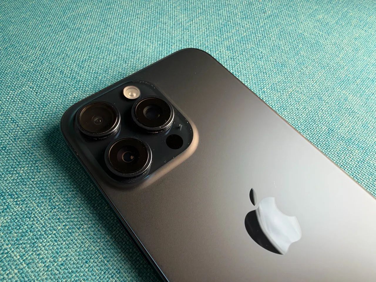 iPhone 15 Pro Max 256GB - Titânio Azul - Foto 2