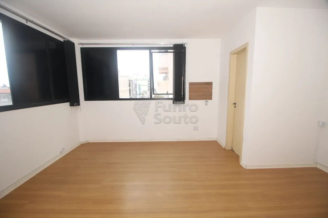 Comercial Sala em Condomínio em Pelotas - Foto 5