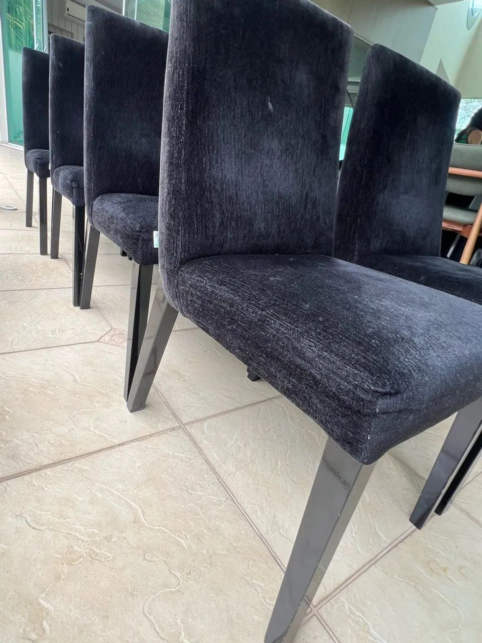 8 cadeiras sala de jantar - Foto 2