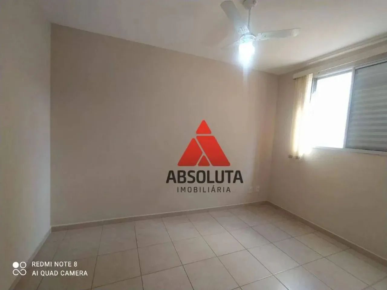 Apartamento com 2 dormitórios para alugar, 56 m² por R$ 1.541,75/mês - Catharina Zanaga -  - Foto 8