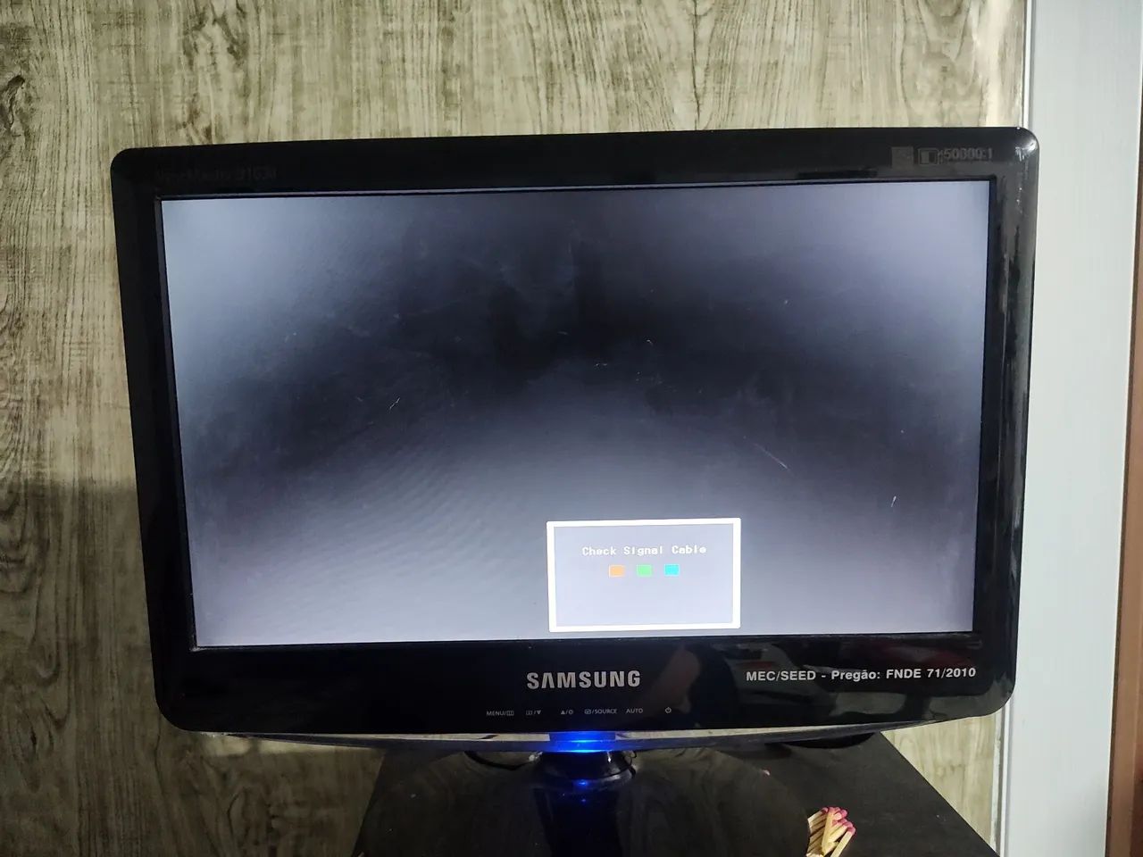 Monitor 16 