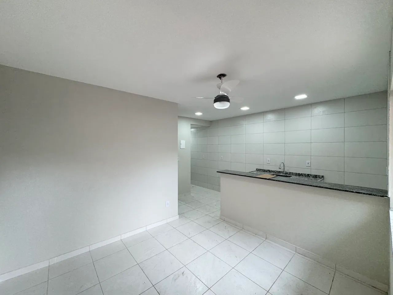 Alugo lindo quarto e sala em marechal Hermes  - Foto 3