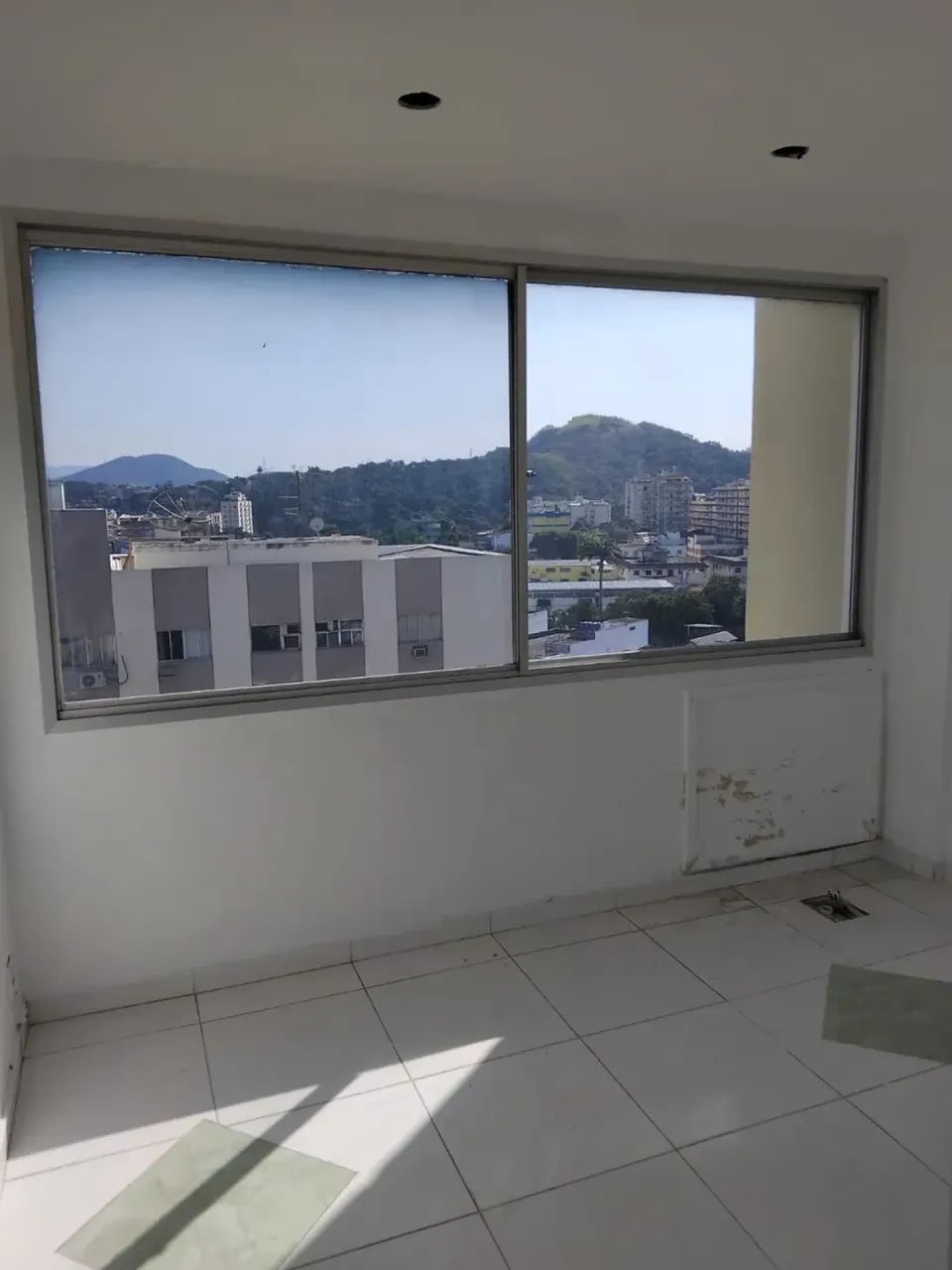 Excelente sala comercial andar alto na Freguesia (Jacarepaguá) - Rio de Janeiro - RJ - Foto 15