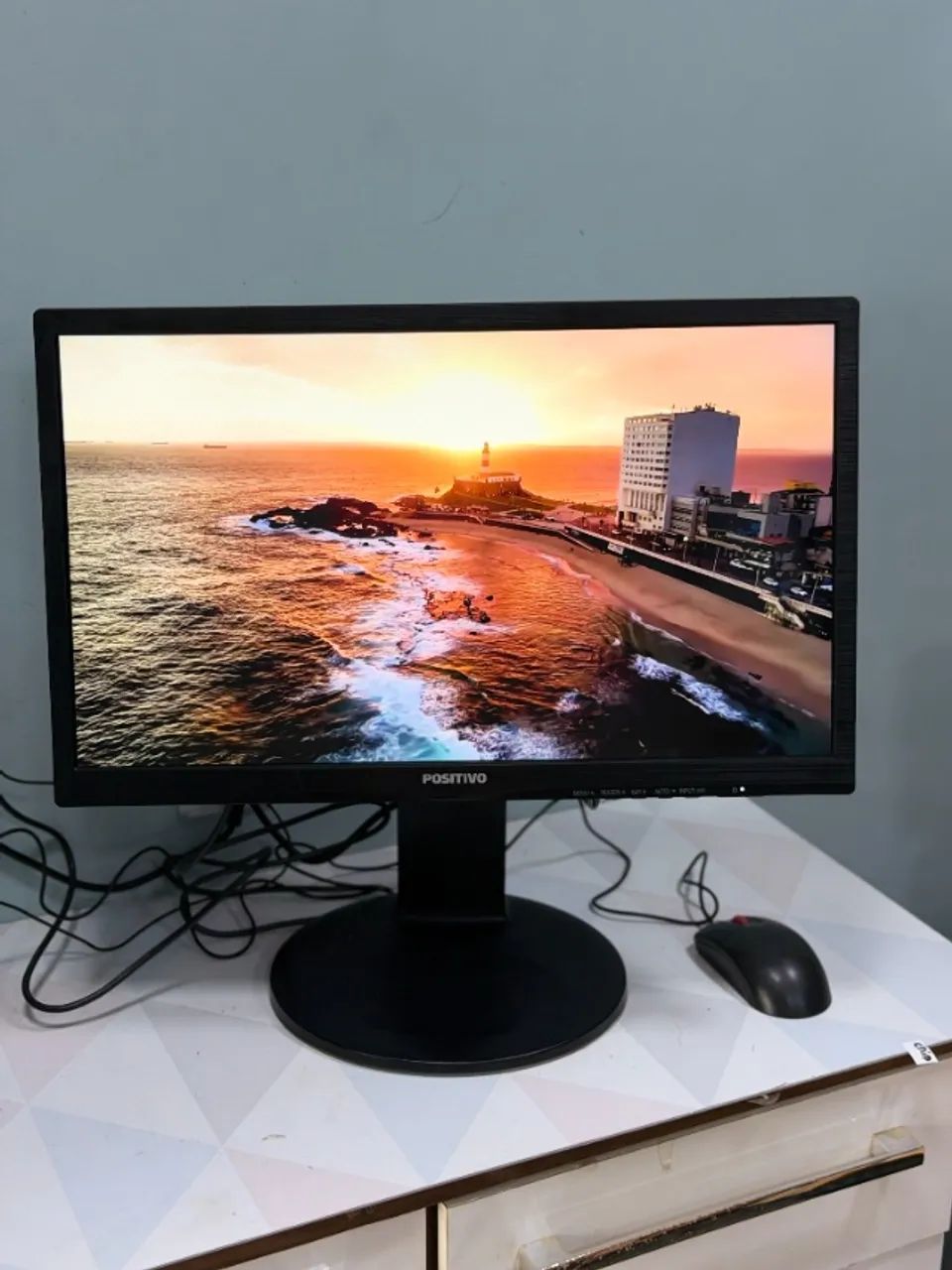 Monitor Positivo 22 Polegadas HDMI com Ajuste de Altura e Rotação - Sem Defeitos  - Foto 3