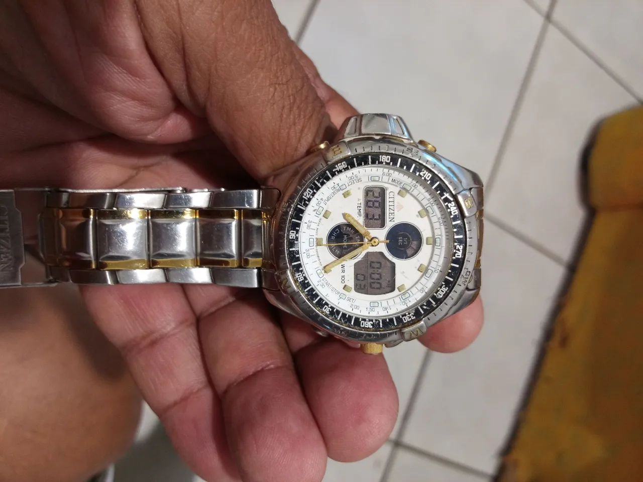 Relógio Citizen temperatura 700 reais ZAP ou telefone * - Foto 2
