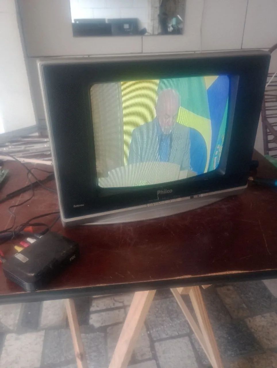 Tv de 14 com conversor 