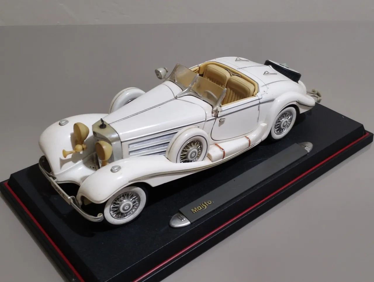 Miniatura 1/18 Mercedes Benz 500k - Hobbies e coleções - Santa