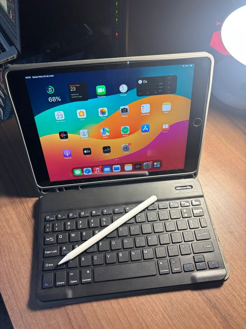 iPad 8 32gb com teclado e caneta 