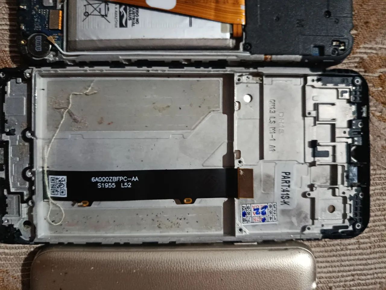 Celulares e chassi para retirada de peças  - Foto 4