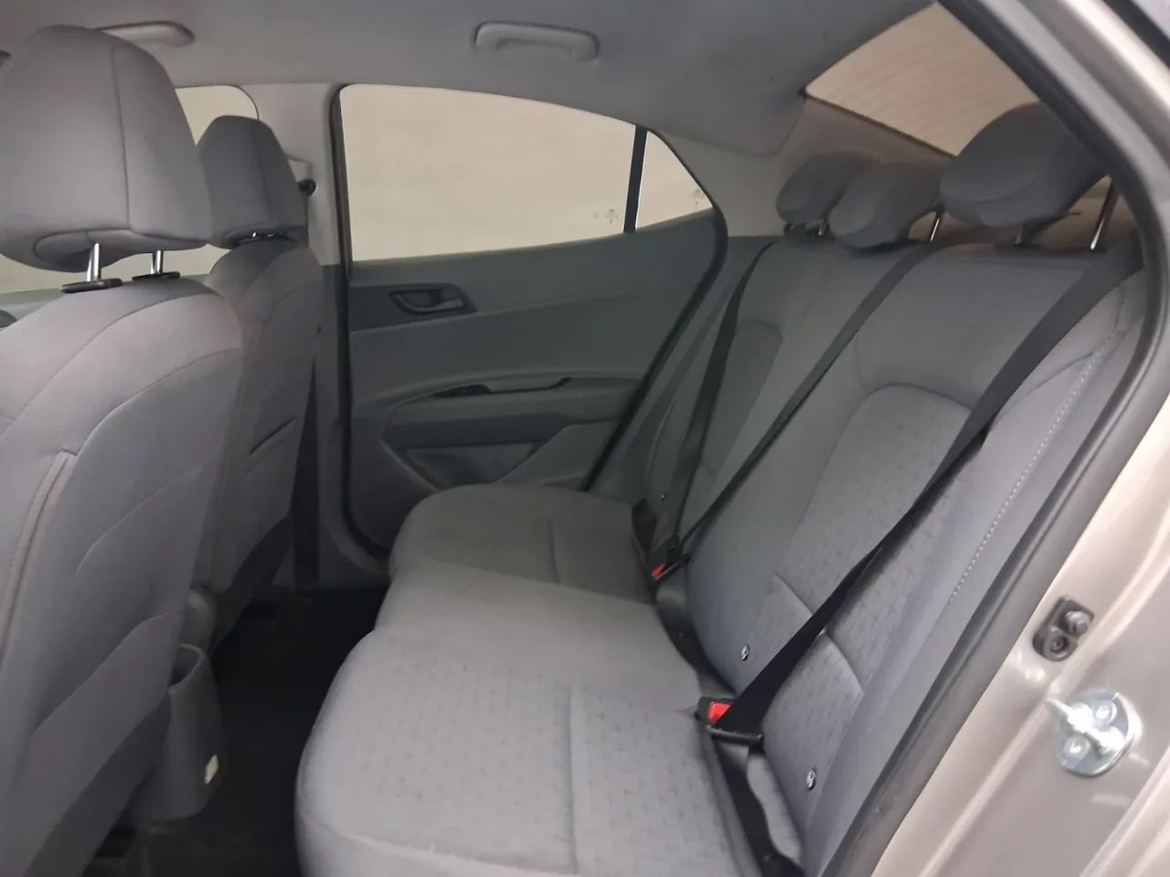 Hyundai HB20S Comfort Plus 1.0 TB Flex 12V Mec., foto 17 de 18