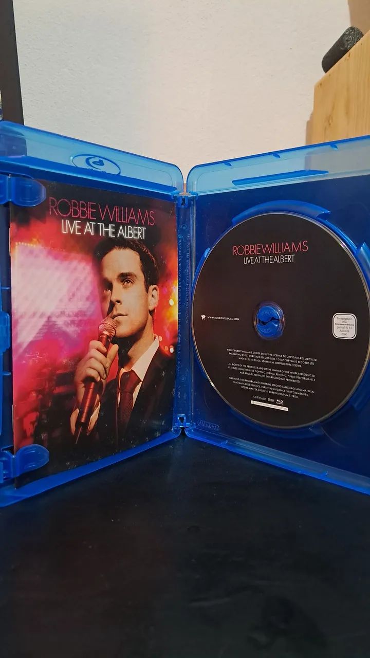 Blu Ray Robbie Williams - Live at the Albert - Foto 3
