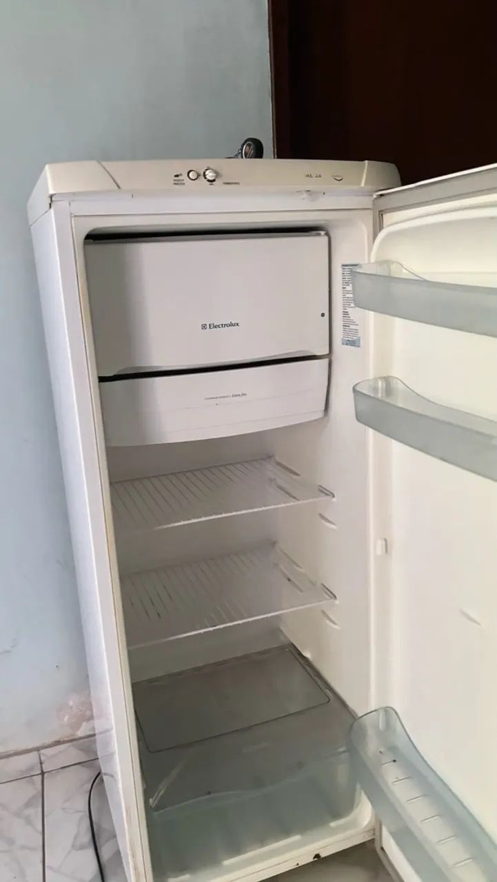 Geladeira Electrolux  - Foto 2