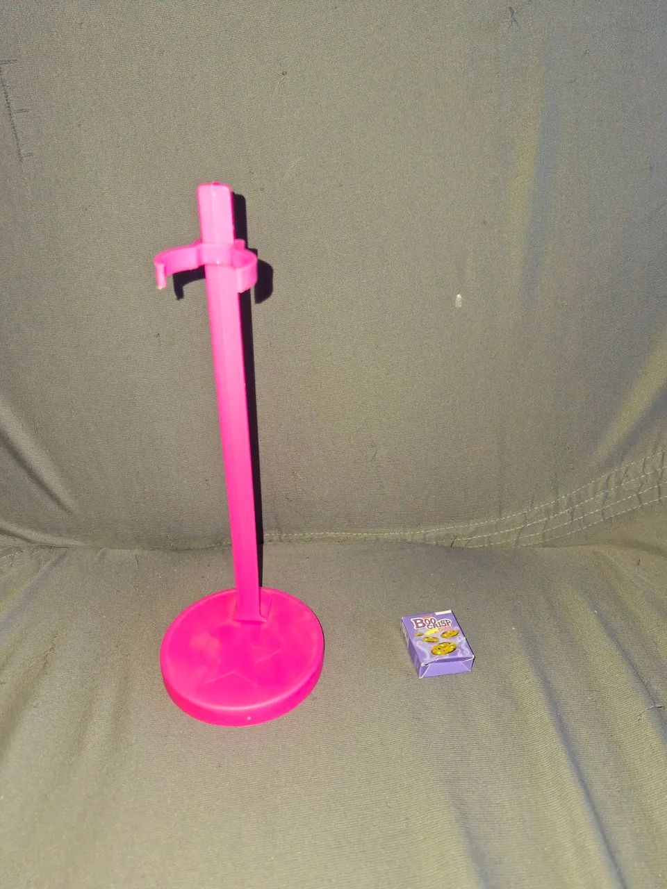 *Kit/Lote Suporte Rosa Estrela Barbie/Monster High + caixa de cookies Twyla Fearbook G3*