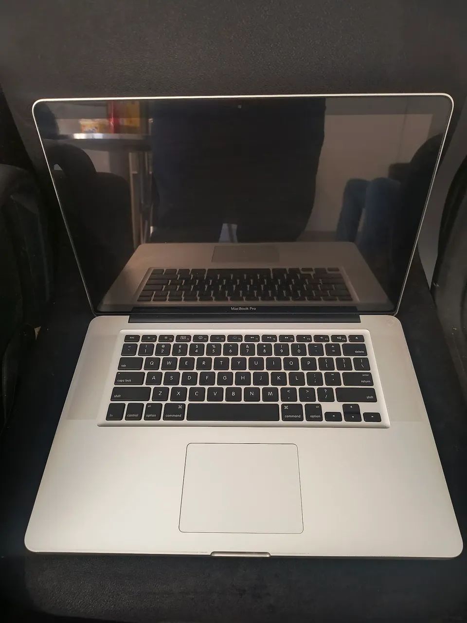 MacBook Pro 15" (Para Retirada de Peças) + Carregador Original Apple