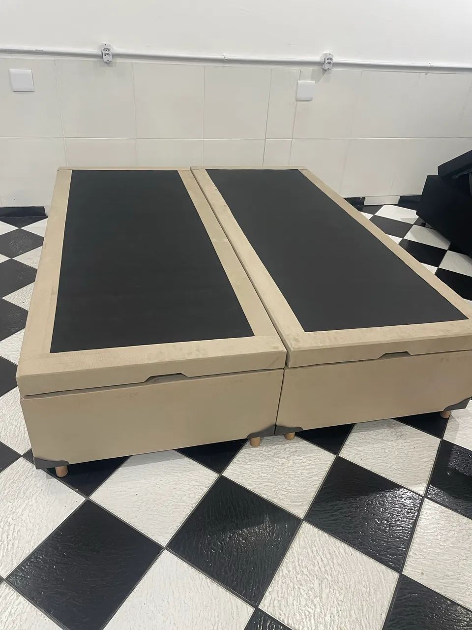 Baú QUENN size novo 