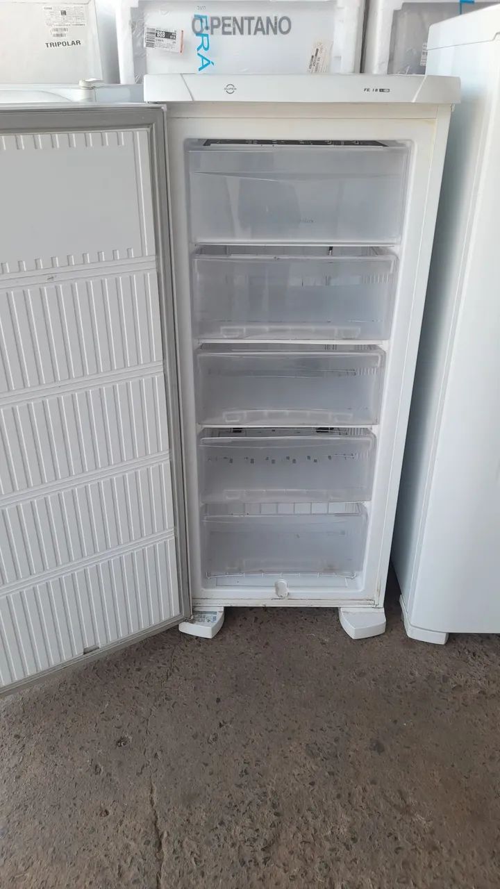 Freezer vertical electrolux  - Foto 2