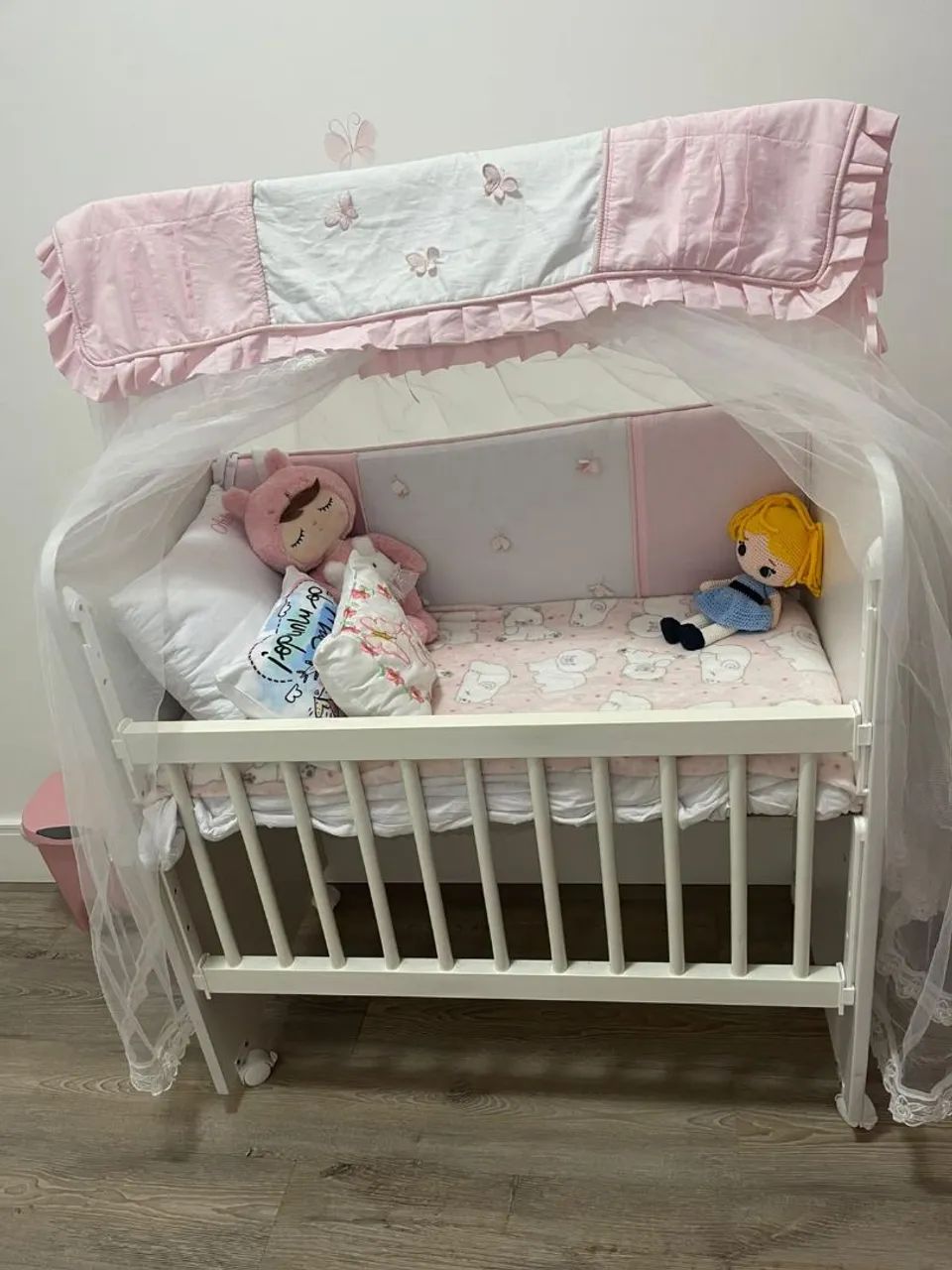 Mini Berço Branco com Colchão e Mosquiteiro - Já Montado - Foto 2