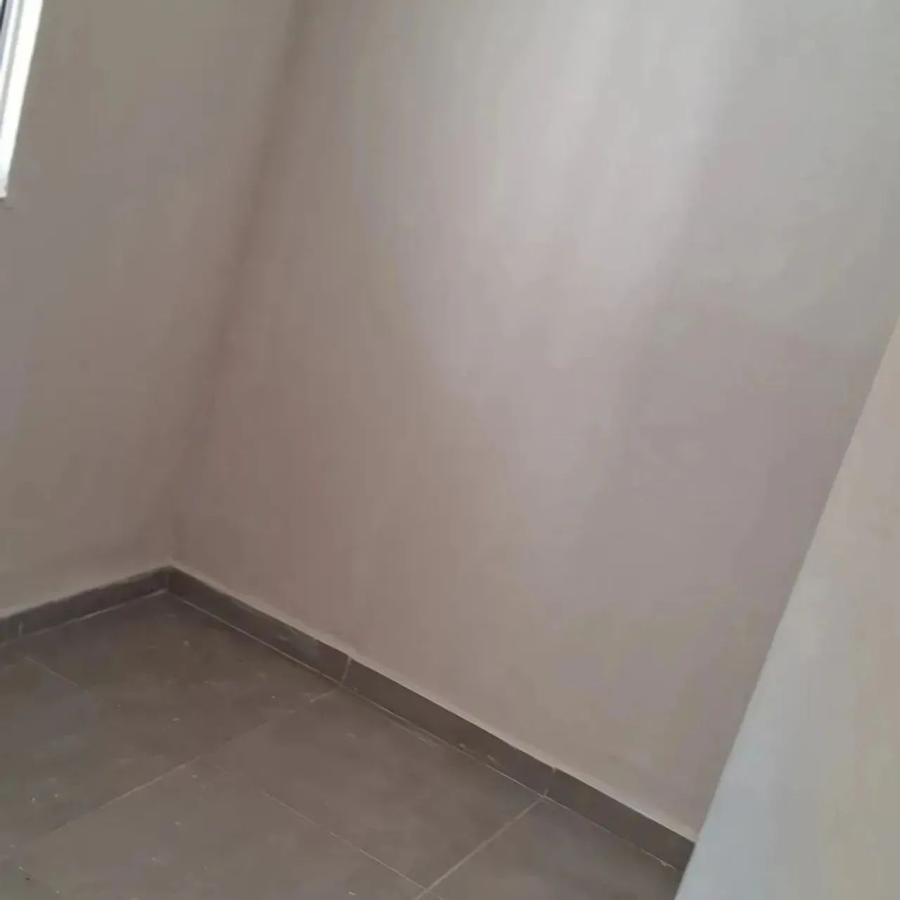 ALUGA-SE FLATS E KITNETS EM MESSEJANA  - Foto 5