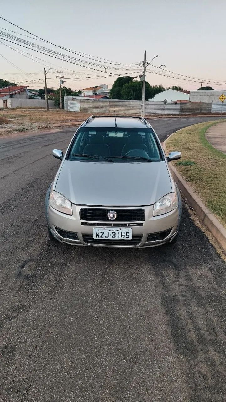 Fiat Strada Working Celeb.1.4 Fire Flex 8V CD 2012 - Foto 3