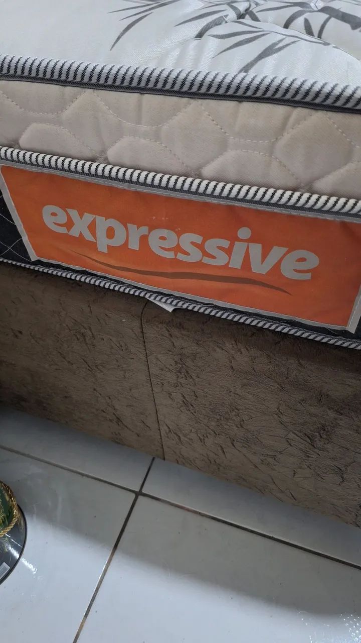 Vendo cama box solteiro com cabeceira  - Foto 3