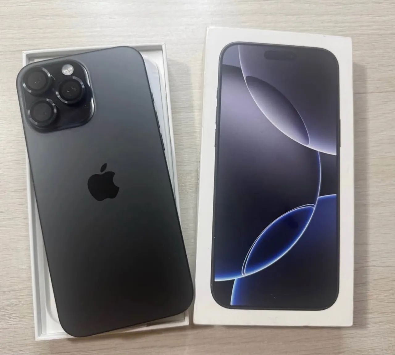 iPhone 16 Pro Max 256GB - Preto Titanium - Foto 2