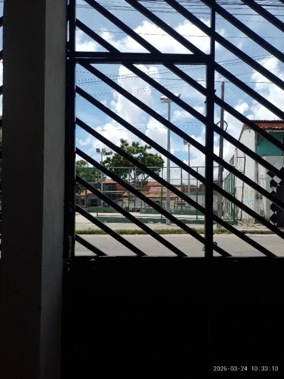 Metalon Gate