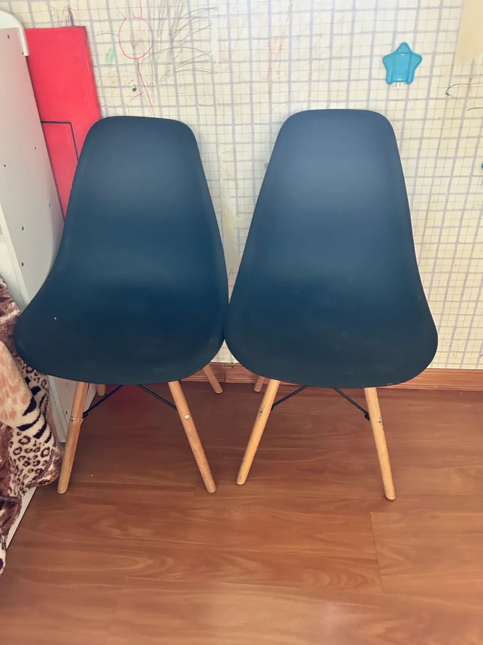 Cadeira Jantar Charles Eames Eiffel Dkr Polipropileno preta - super nova - Foto 2