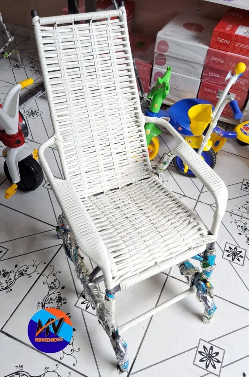 CADEIRA DE BALANÇO COM MOLAS INFANTIL 
